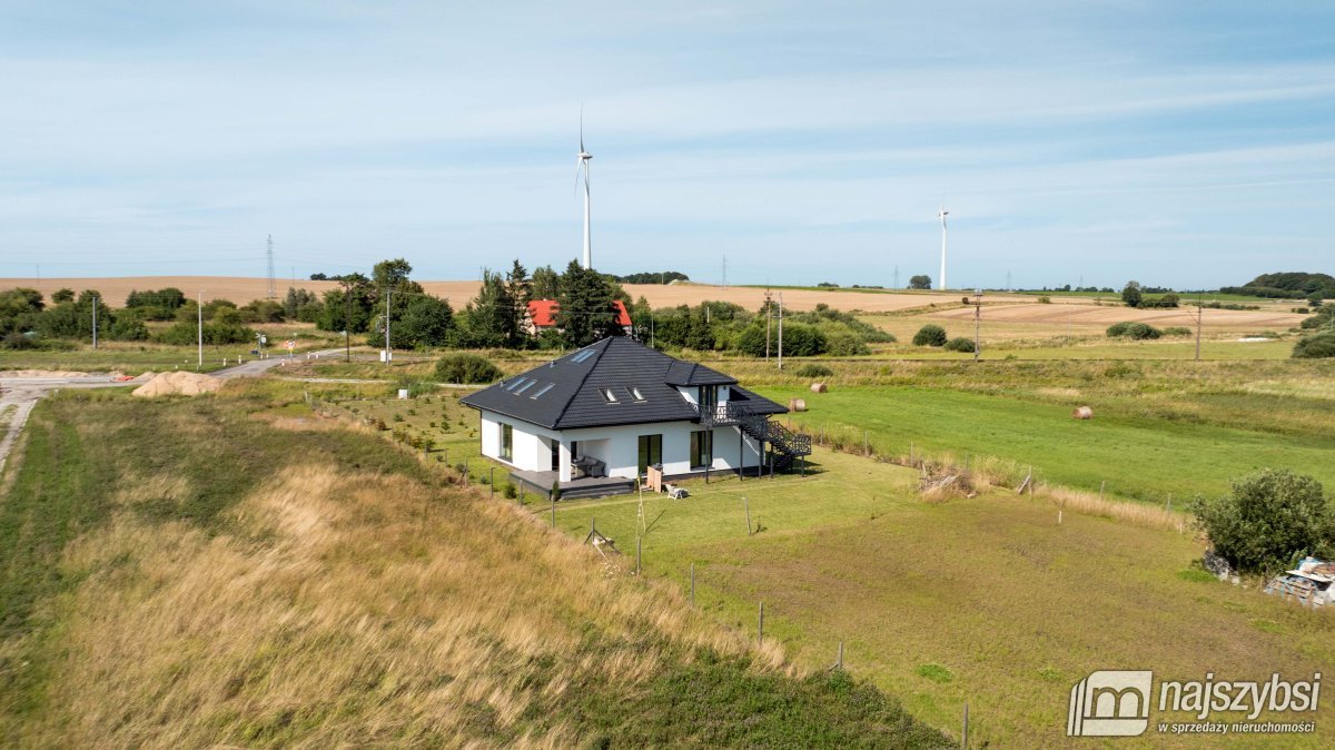 Kołobrzeg -  Stramnica-dwa domy w jednym (3)