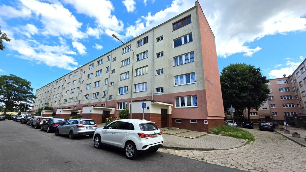 Spółdz.-własn. 4.pokoje na parterze z balkonem (18)