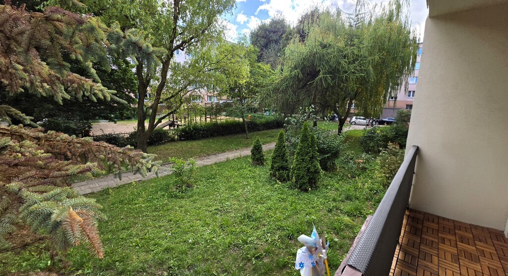 Spółdz.-własn. 4.pokoje na parterze z balkonem (4)
