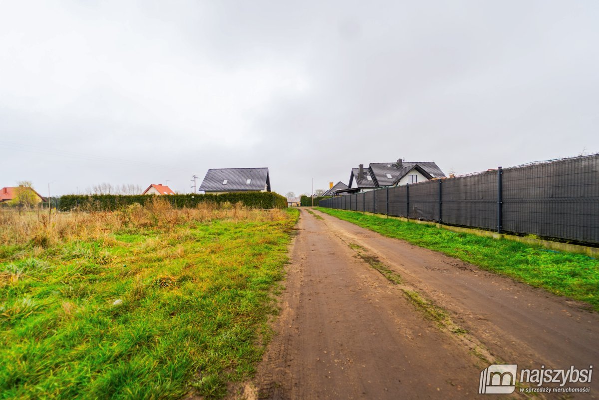 Kliniska Wielkie- 1000m2 z domem parterowym (9)
