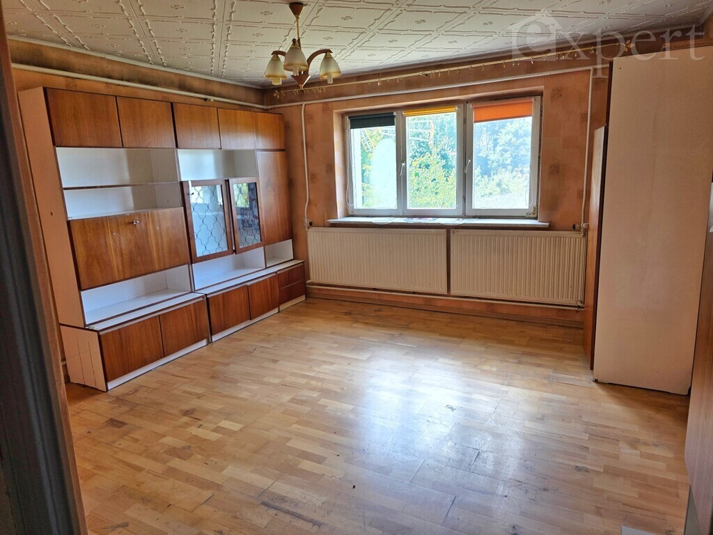 2-pokoje, ogród z altaną, garaż, piwnica (5)
