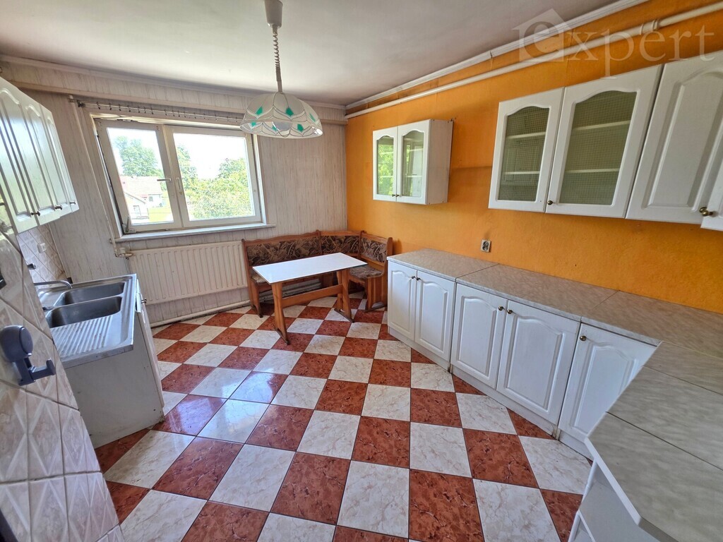 2-pokoje, ogród z altaną, garaż, piwnica (7)
