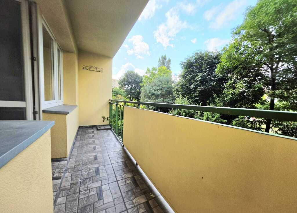 4.pokoje na 1.piętrze - os. Słoneczne- spół. włas. (17)