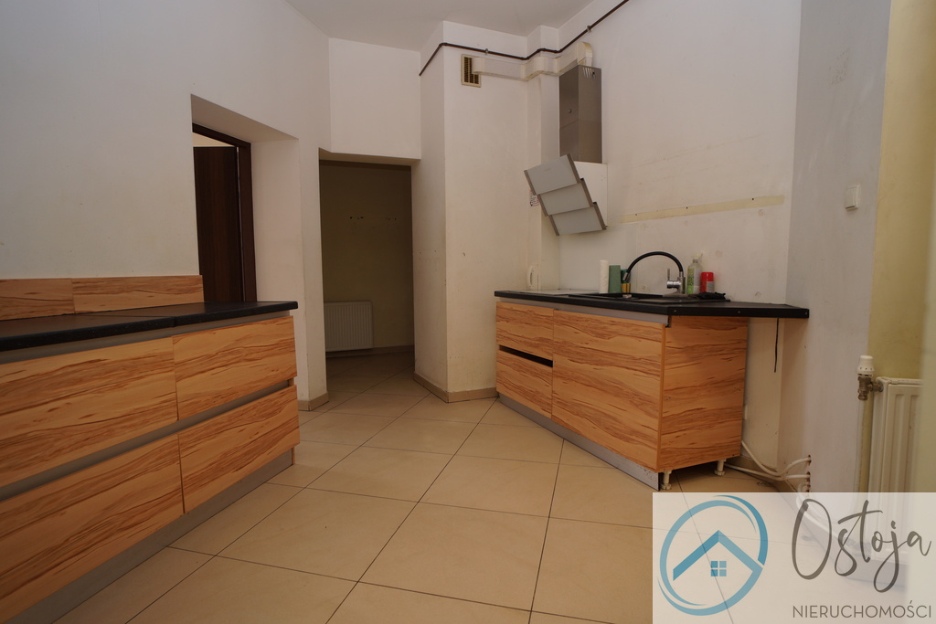 Mieszkanie 3 pokojowe, parter, centrum 75 m2 (13)