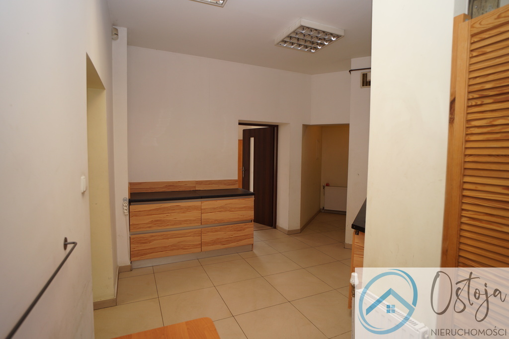 Mieszkanie 3 pokojowe, parter, centrum 75 m2 (15)