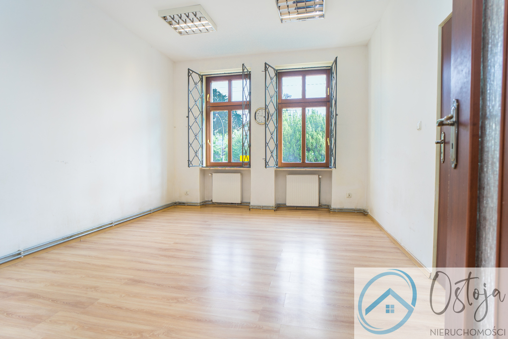 Mieszkanie 3 pokojowe, parter, centrum 75 m2 (3)