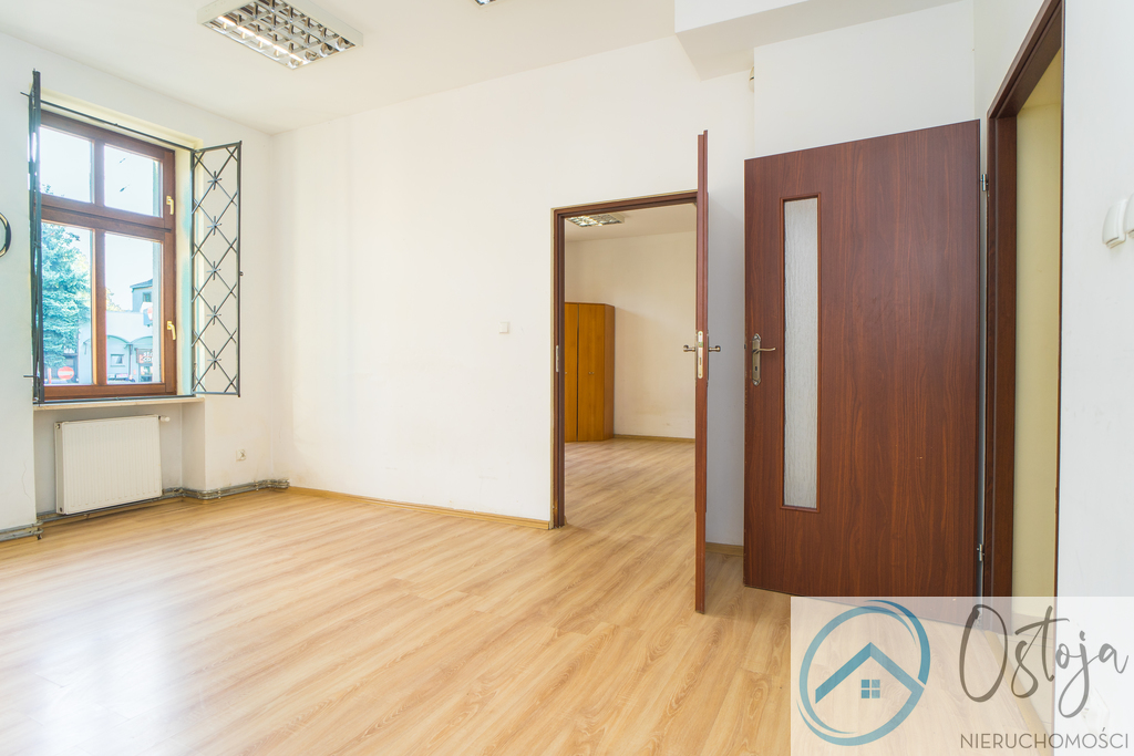 Mieszkanie 3 pokojowe, parter, centrum 75 m2 (4)