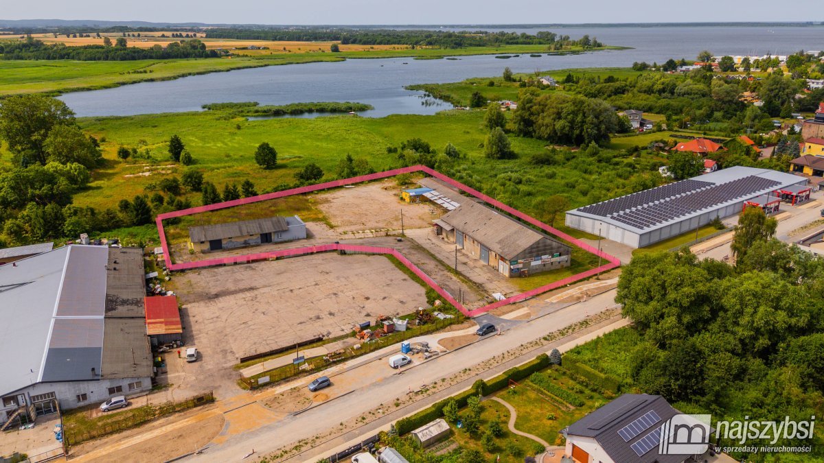 Kamień Pomorski - baza magazynowo-handlowa (1)