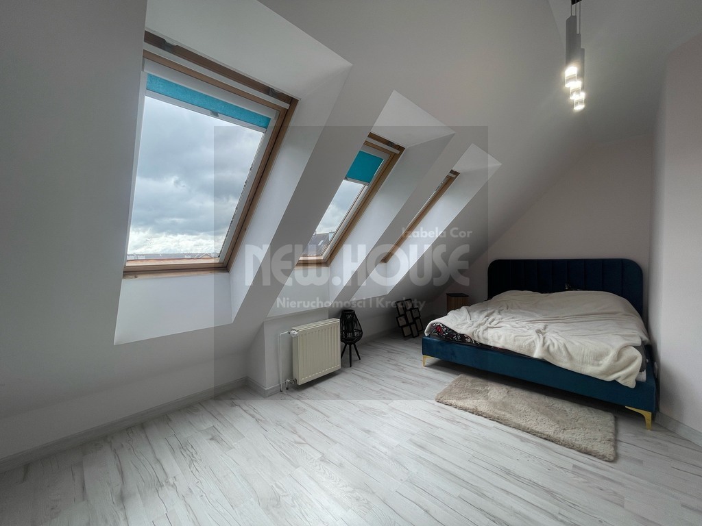 3 pokoje, balkon - oś. Majowe (6)