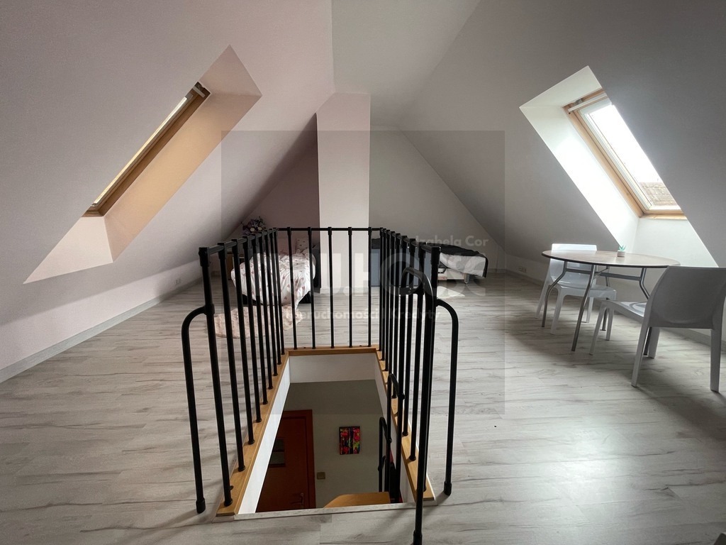3 pokoje, balkon - oś. Majowe (8)