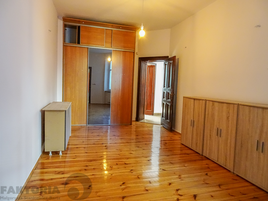 Centrum 4 pokojowe, 2 balkony, I p. 850000 (10)