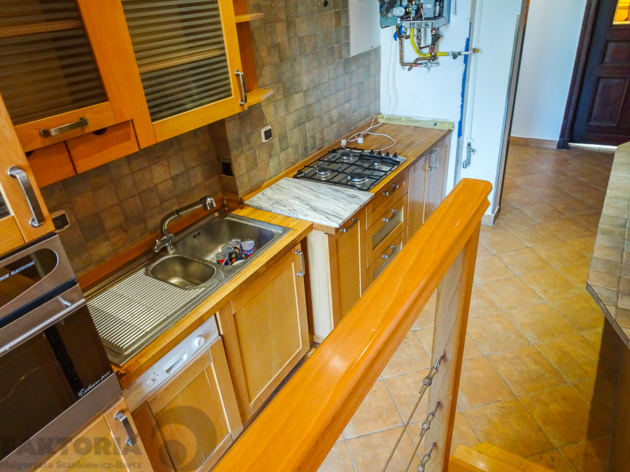 Centrum 4 pokojowe, 2 balkony, I p. 850000 (18)