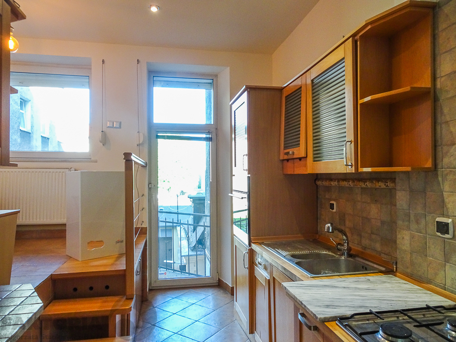 Centrum 4 pokojowe, 2 balkony, I p. 850000 (21)