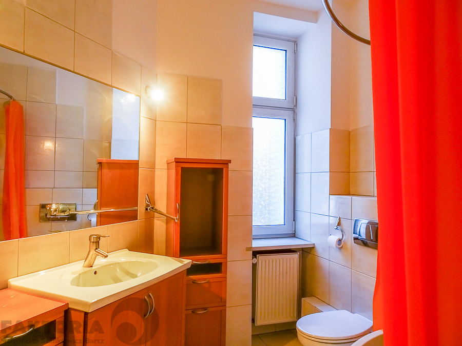 Centrum 4 pokojowe, 2 balkony, I p. 850000 (28)