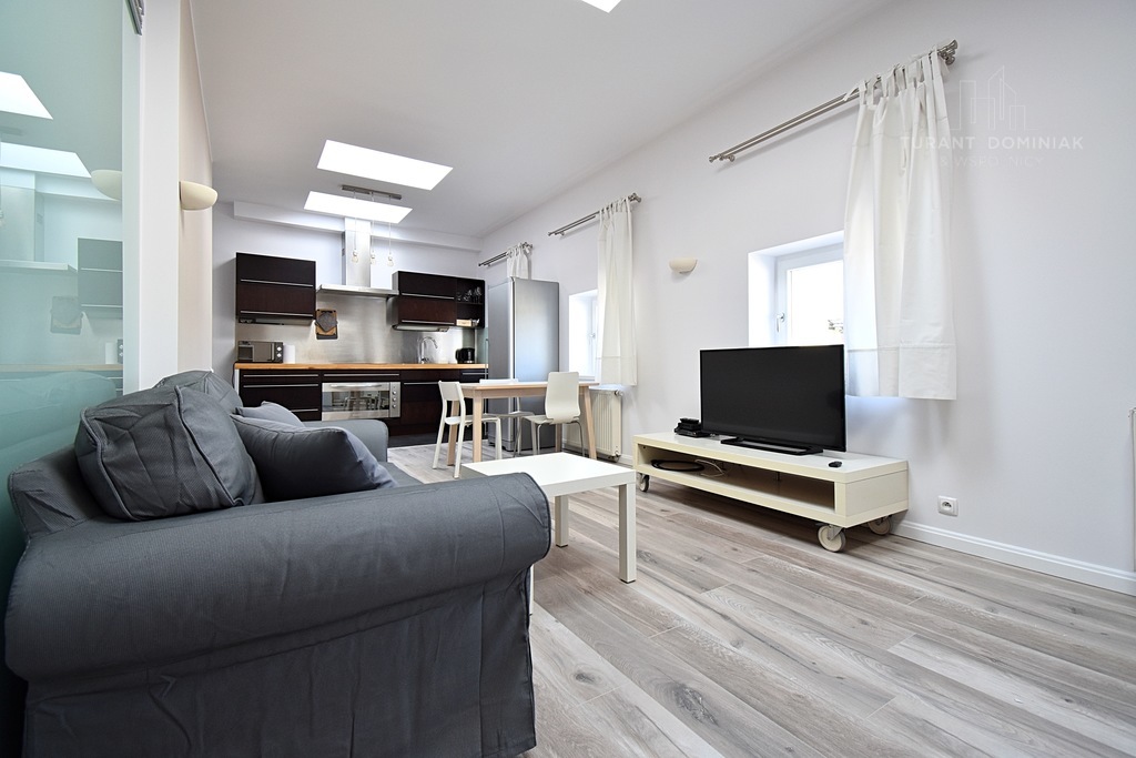 Stylowe mieszkanie w centrum miasta (3)