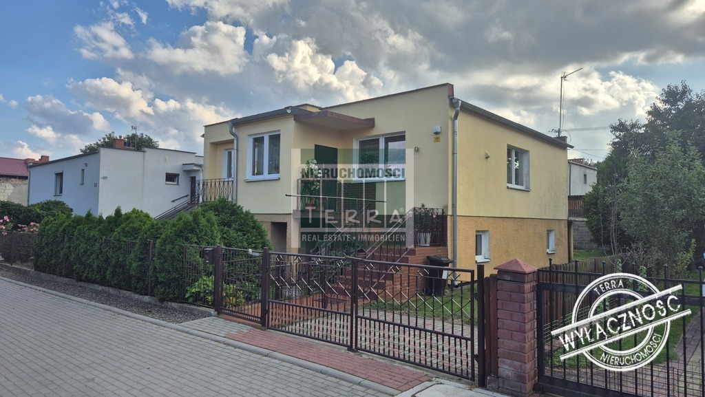 Wygodny dom dla 4 osobowej rodziny. (3)