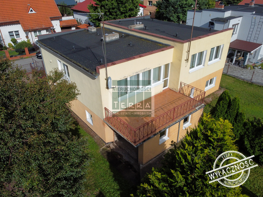 Wygodny dom dla 4 osobowej rodziny. (24)