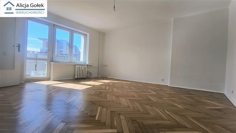 ładne, duże 1 pokojowe 38m2 z balkonem, 1 piętro (2)