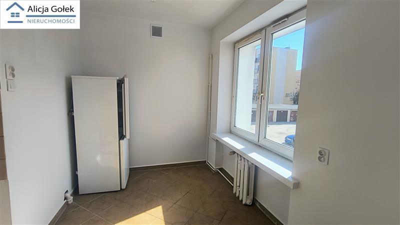 ładne, duże 1 pokojowe 38m2 z balkonem, 1 piętro (5)