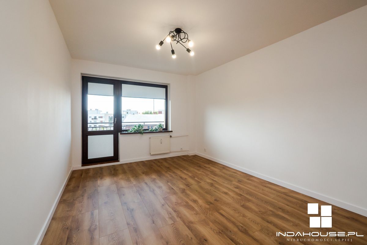 3 pokoje po remoncie przy PKiW, balkon (7)