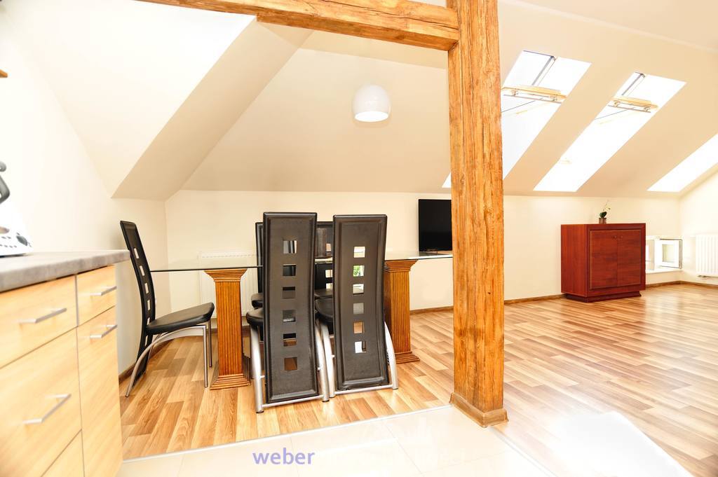 Komfortowy 2poziomowy apartament z 2 łazienkami (5)