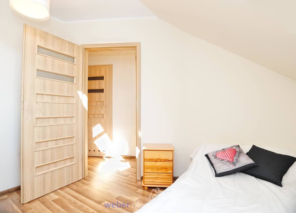 Komfortowy 2poziomowy apartament z 2 łazienkami (10)