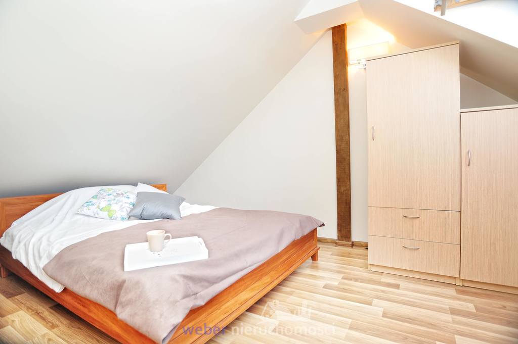 Komfortowy 2poziomowy apartament z 2 łazienkami (16)