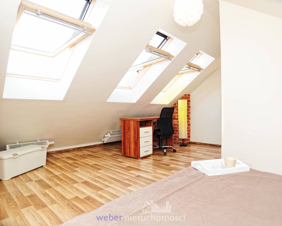 Komfortowy 2poziomowy apartament z 2 łazienkami (18)