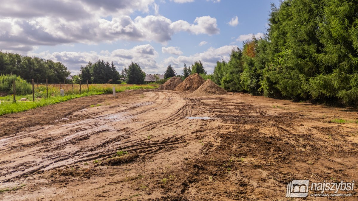 Nowogard - działka z WZ, woda, kanalizacja, prąd (9)