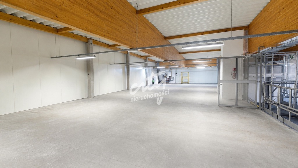Wysoki standard! Obiekt 2821 m2. (10)