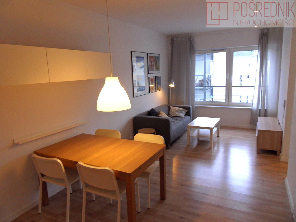 Ładne studio blisko Wałów Chrobrego 37m2 (1)