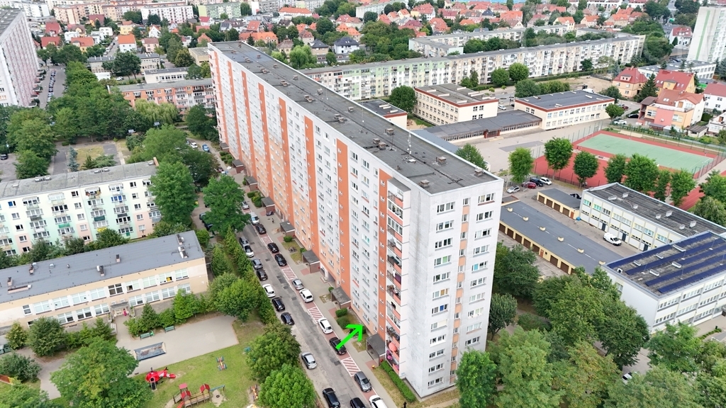 2 pokoje 42 m, parter, balkon loggia, os. zachód (1)