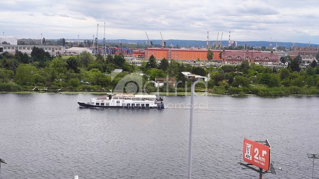 Kawalerka z balkonem, 35 m2 Wały Chrobrego -2000zł (5)