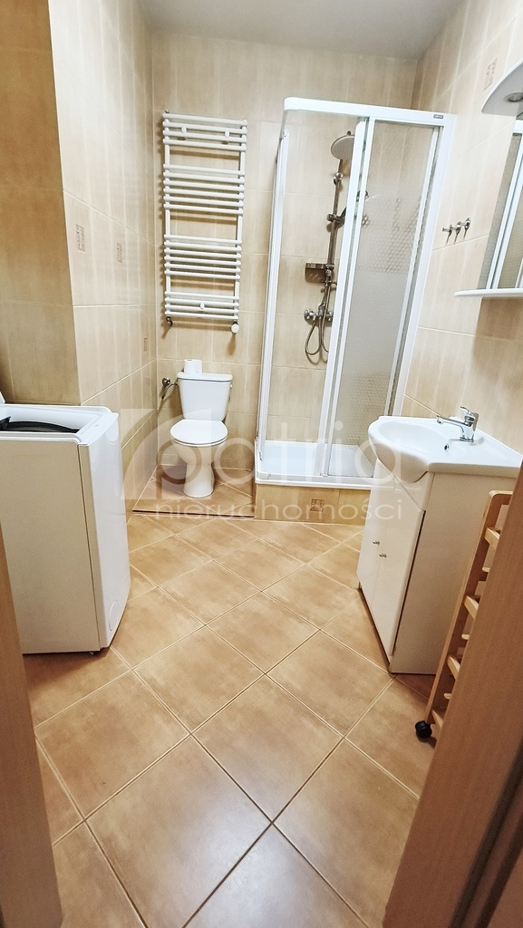 Kawalerka z balkonem, 35 m2 Wały Chrobrego -2000zł (8)