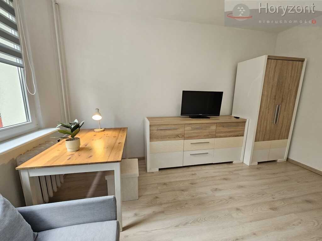 Odświeżone 2pok. z balkonem -os.Książąt Pomorskich (5)