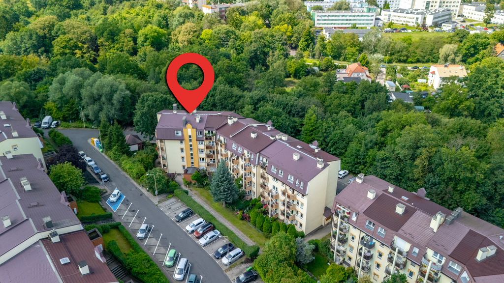 Balkon i ogródek! 57m2, duże 2 pokoje. Os. Bukowe! (1)