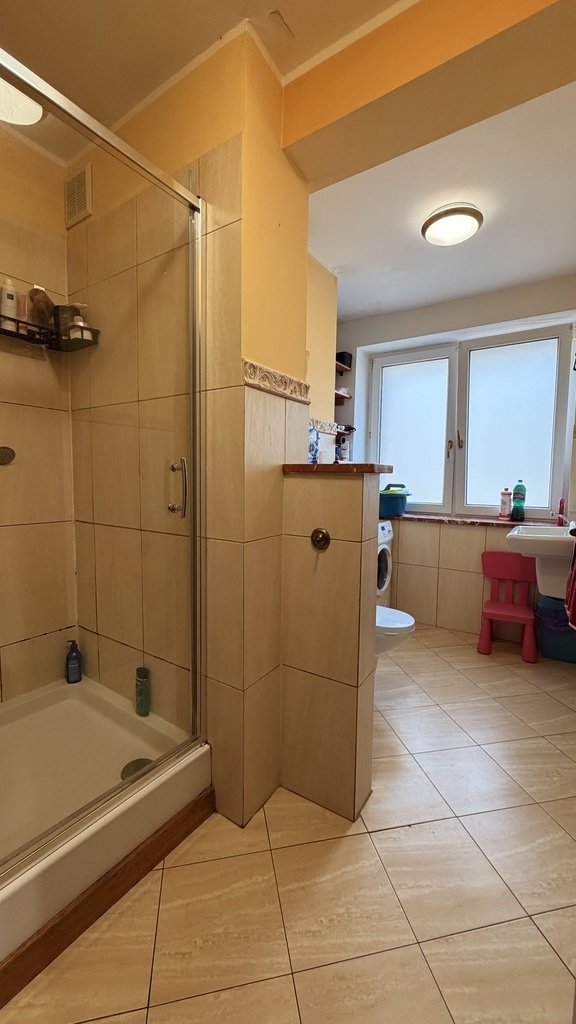 Przestronne, słoneczne 3 pokojowe  mieszkanie (6)