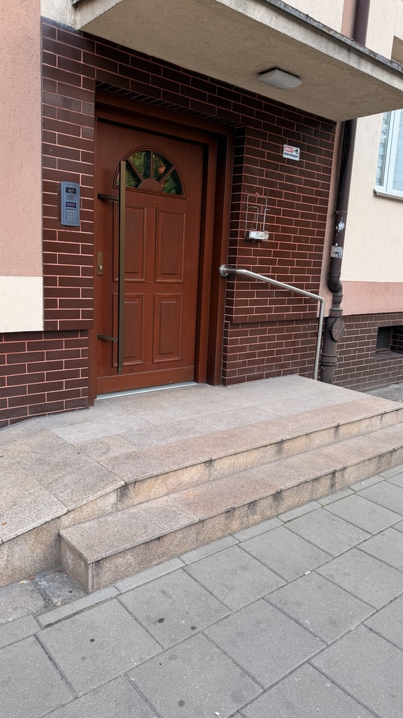 Przestronne, słoneczne 3 pokojowe  mieszkanie (7)
