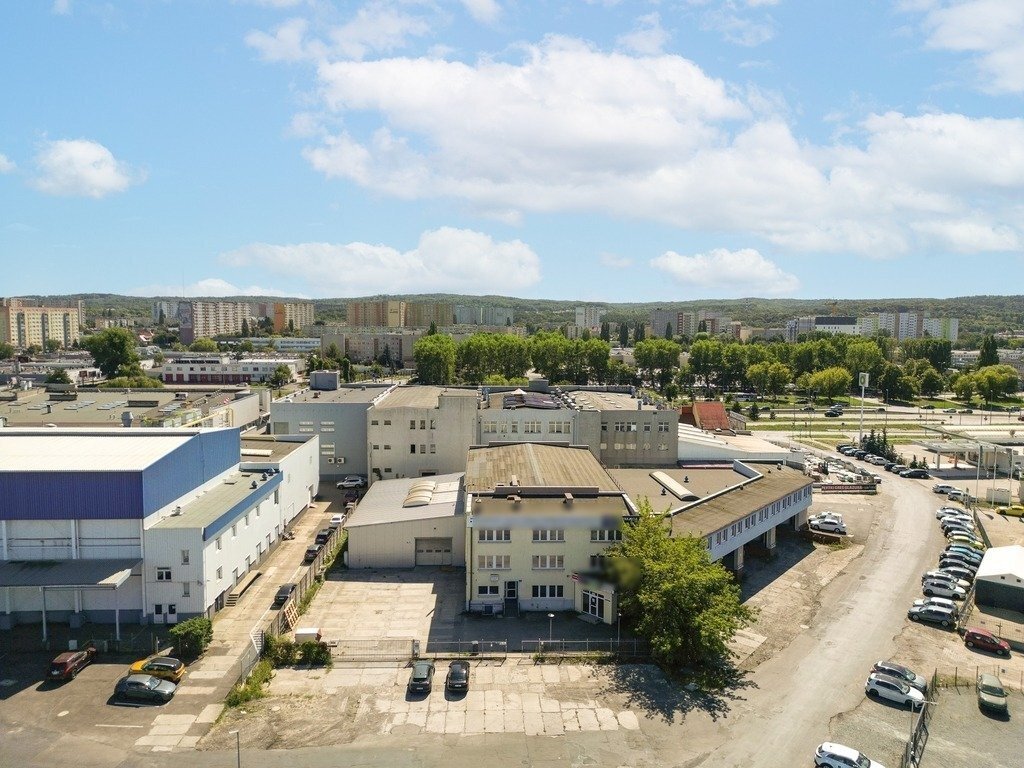 Biurowiec+2 Hale+Plac - Nieruchomość inwestycyjna. (3)