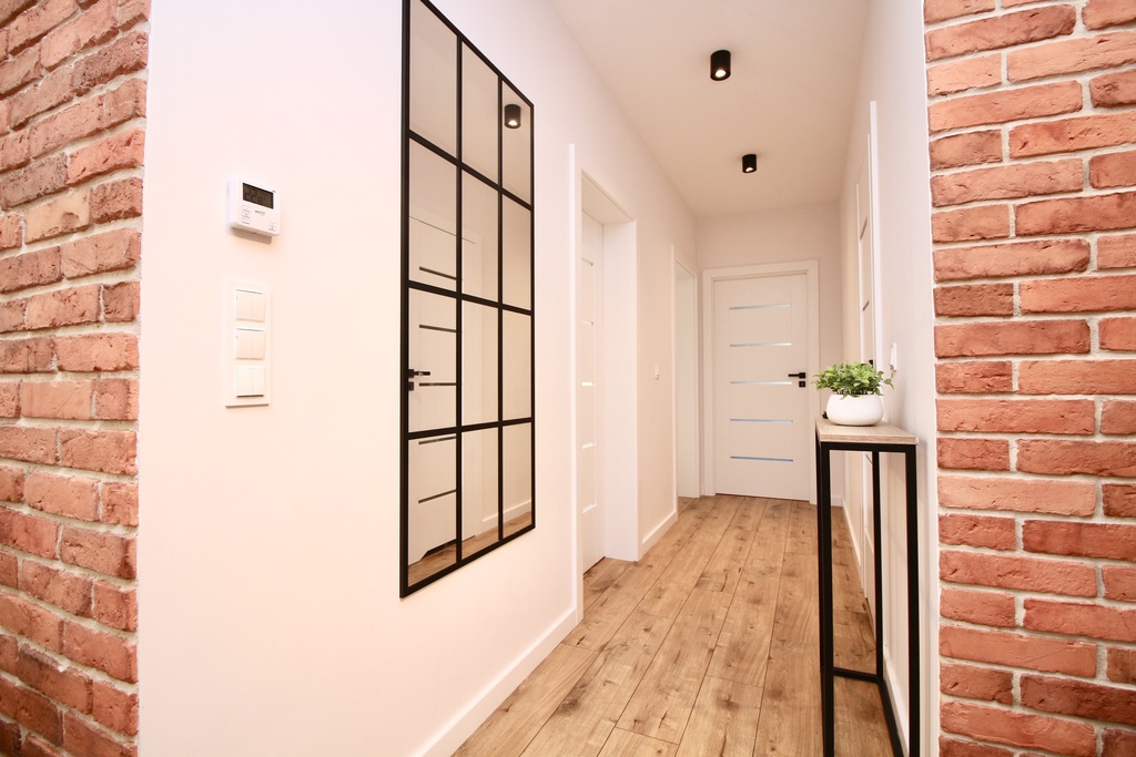 Apartament -Taras- Komórka -Miejsce parkingowe (10)