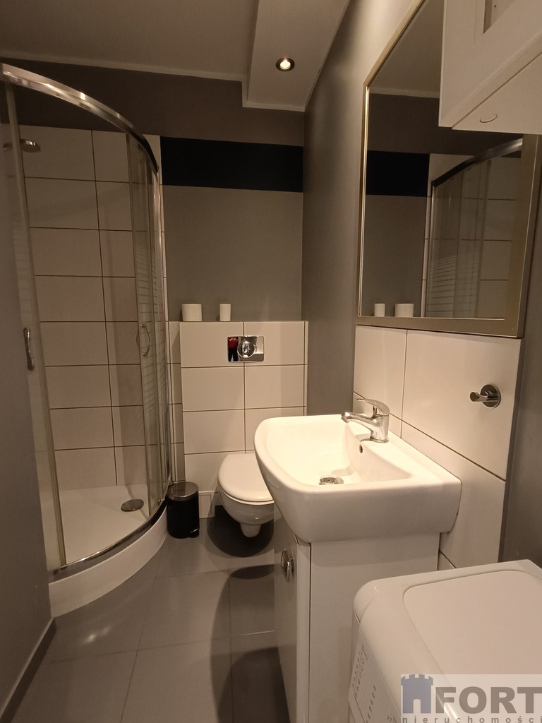 Mieszkanie 2 pok . Powstańców Wielkopolskich (8)