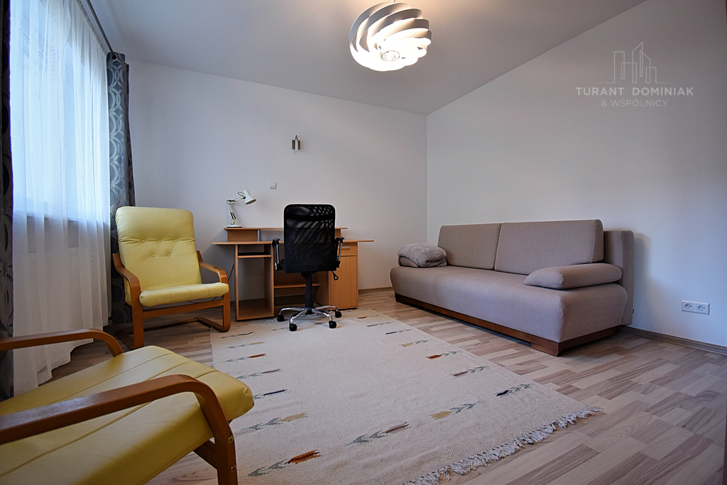 Trzypokojowe apartament z balkonem i garażem (11)