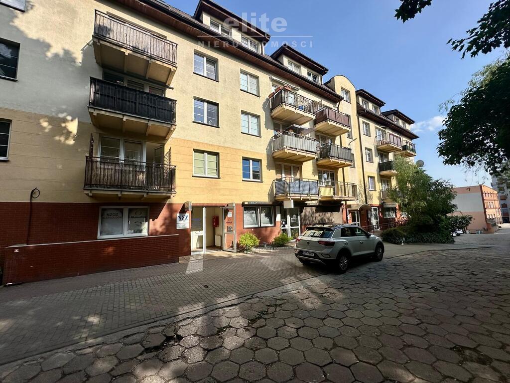 Klimatyczna kawalerka z balkonem w budynku z 2000r (12)