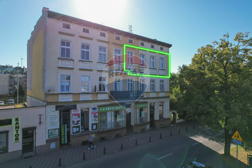 Mieszkanie w kamienicy: 82 m2, 3 pokoje, balkon! (21)