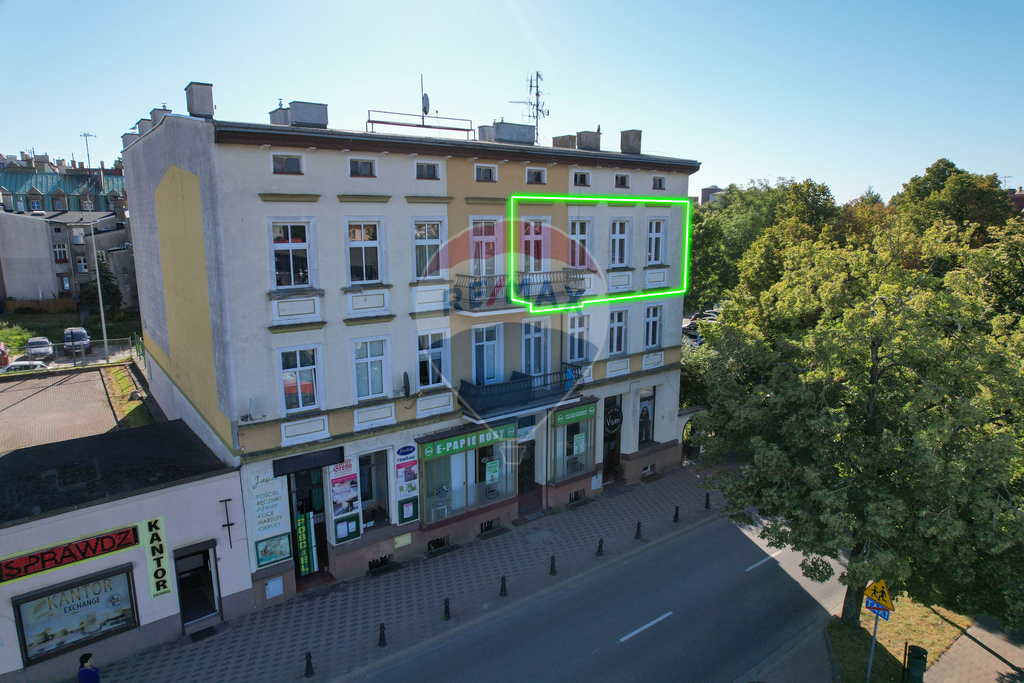 Mieszkanie w kamienicy: 82 m2, 3 pokoje, balkon! (27)