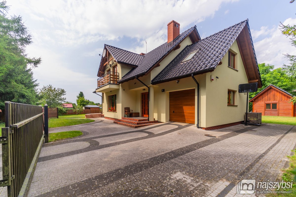 Goleniów- Dom wolnostojący w spokojnej lokalizacji (22)