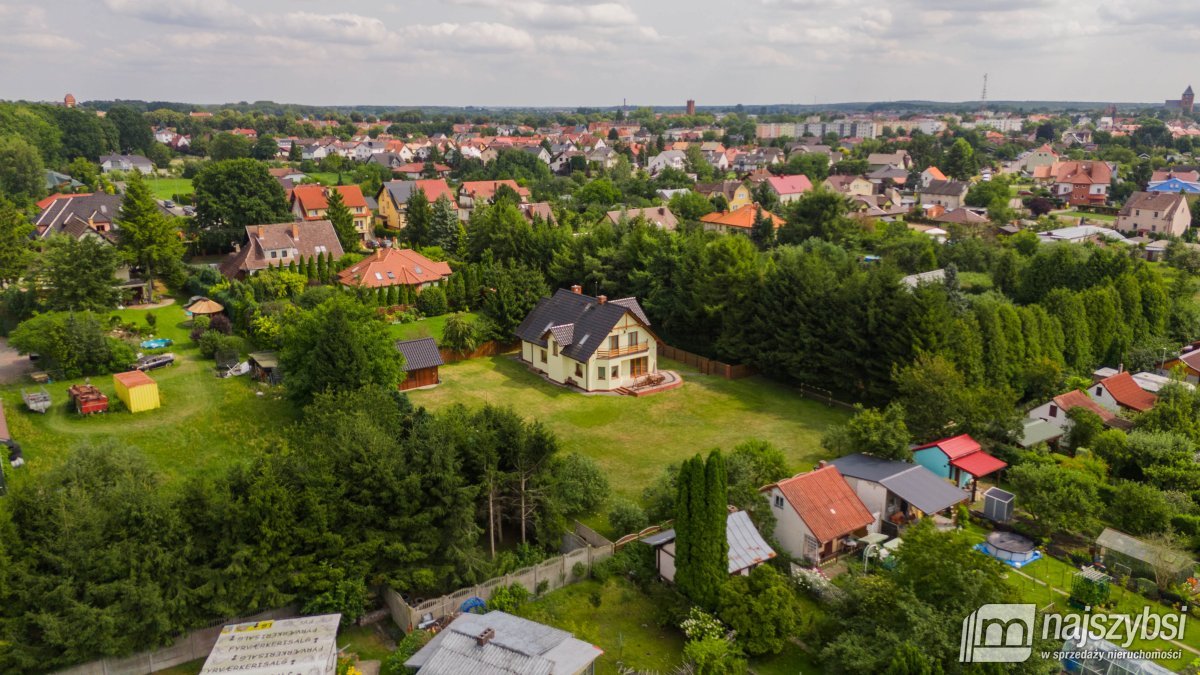 Goleniów- Dom wolnostojący w spokojnej lokalizacji (24)