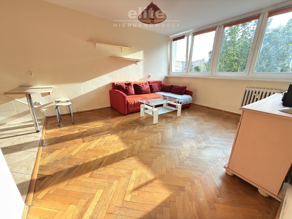 Dla studenta 2 pok + loggia + piwnica (3)