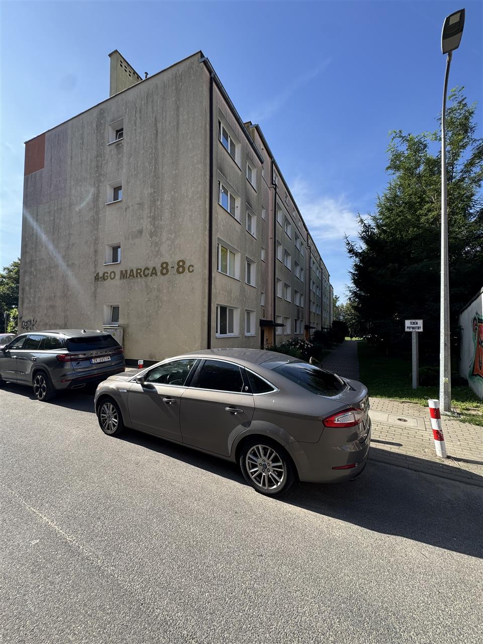MIESZKANIE 2 POK. Z LOGGIĄ I GARAŻEM! (9)