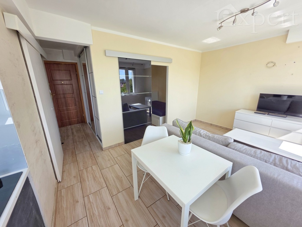 Słoneczne 2 pokoje, balkon - centrum, ul. Reja (3)